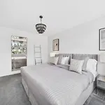 Clarence House-Windsor-Parking-5 Bed