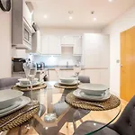 Urban Living\'S - The King Edward I Luxury Apartment In The Heart Of Windsor