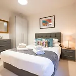 Urban Living\'S - The King Edward I Luxury Apartment In The Heart Of Windsor