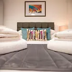 Urban Living\'S - The King Edward I Luxury Apartment In The Heart Of Windsor