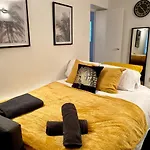 Entire Central Windsor Apartment With Free Parking!