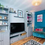 Aston Henry James Stunning One Bedroom Apartment In Royal Windsor