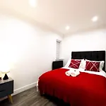 Karen\'S Place In Windsor