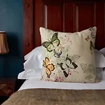 The Royal Adelaide Hotel