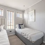Stylish Lodge At Windsor Racecourse Marina