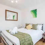 Stunning Victorian 3 Bed House Central Windsor