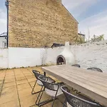 Stylish Home Central Windsor-Walk 2 All The Sights