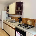 Cosy Central Windsor House Sleeps 4