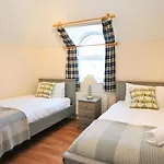 9 Lord Raglan House Windsor 2Br