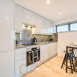 Chic Living By Lawsons