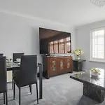 Pass The Keys Spacious 2 Bed Apartment Central Windsor