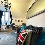 Alex\'S Place Near Windsor Castle