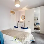 Cosy 3Br Windsor Home By Sentinel Living Short Lets & Serviced Accommodation Pet Friendly & Superfast Wifi