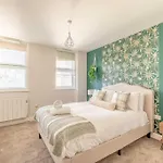 Chic 1Br Near Windsor Castle