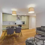 1Br Gem, Private Parking