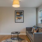 Cozy 2 Bed Retreat - Allocated Parking
