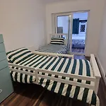 Comfort Sleep - Rooms With Shared Facilities