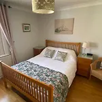 Windsor Cottage: Cosy, Charming, Full Of Character