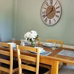 Windsor Property Near Legoland With Free Parking