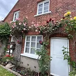 Grade II Listed Victorian Cottage
