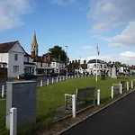 Hotel Manor - Datchet, Windsor