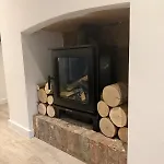 Large 1 Bedroom Self Contained Garden Flat