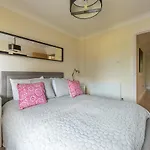 Hampden Apartments - The Meghan