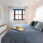 Hampden Apartments - The Henry