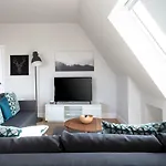 Hampden Apartments - The Richard