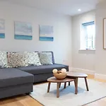 Hampden Apartments - The Diana
