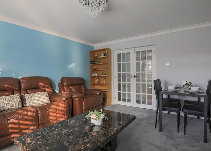 Pass The Keys Spacious 2 Bed Apartment Central Windsor