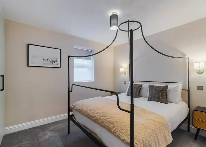 1Br Gem, Private Parking