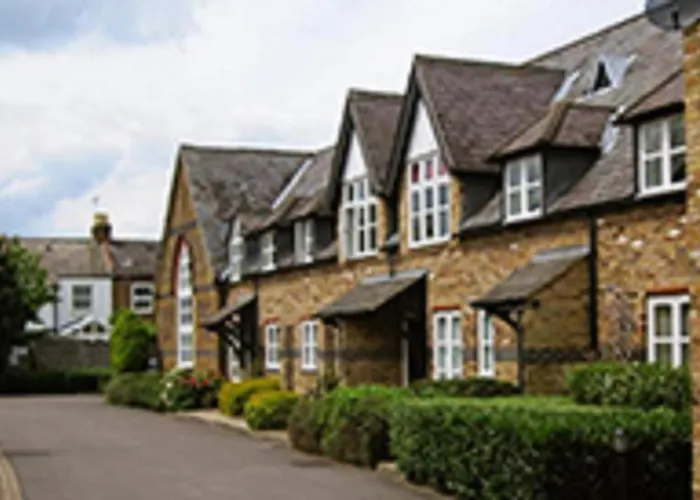 Alexandra Court