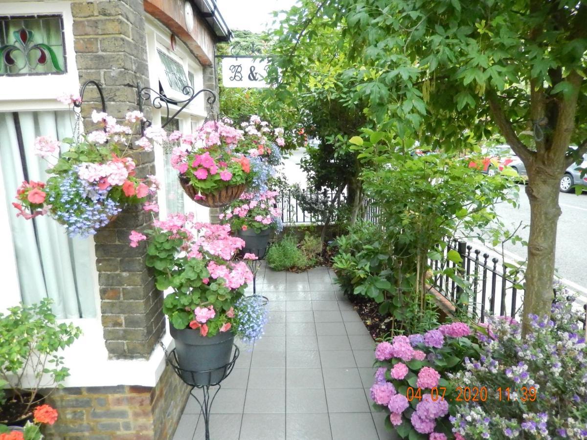 The Rutlands B&B Bed & Breakfast Windsor