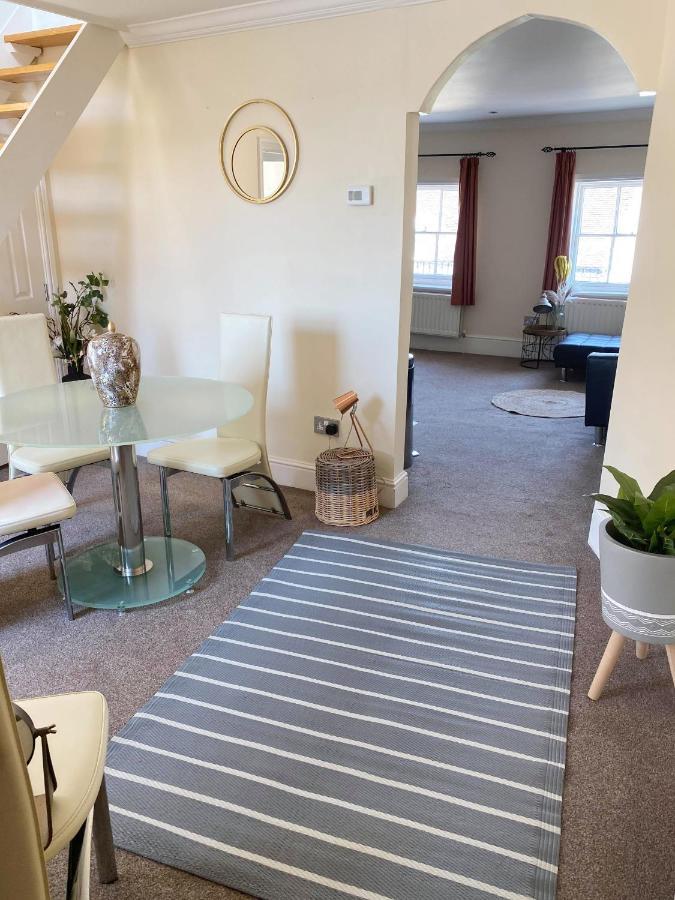 Apartment Letting Serviced - Guards View,