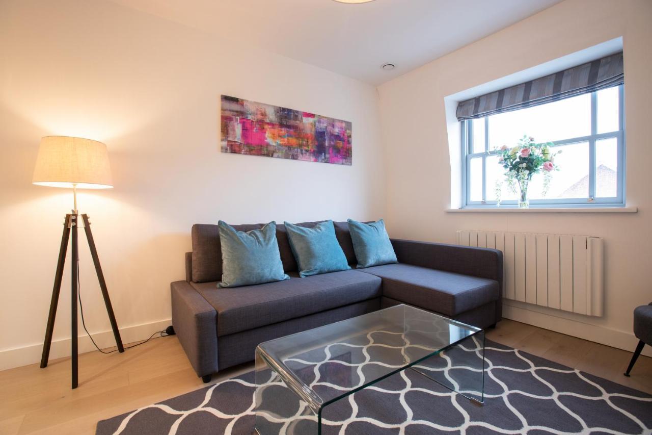 Urban Living's ~ King Edward Luxury In The Heart Of * Windsor
