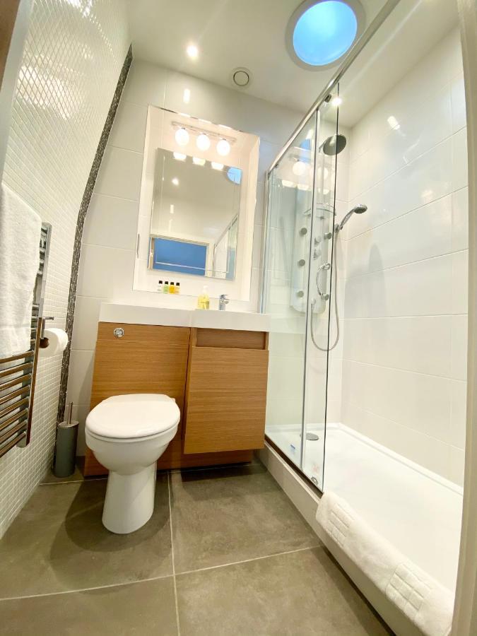 Urban Living's ~ King Edward Luxury In The Heart Of *