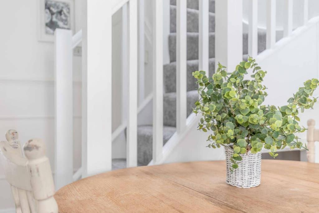 Charming In - Walk To Castle &shops! Holiday home