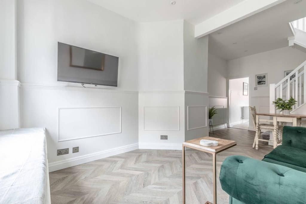 Holiday home Charming In - Walk To Castle &shops! *