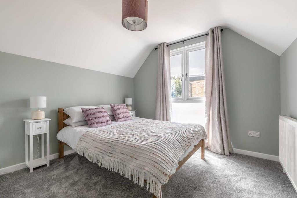 Charming In - Walk To Castle &shops! Windsor