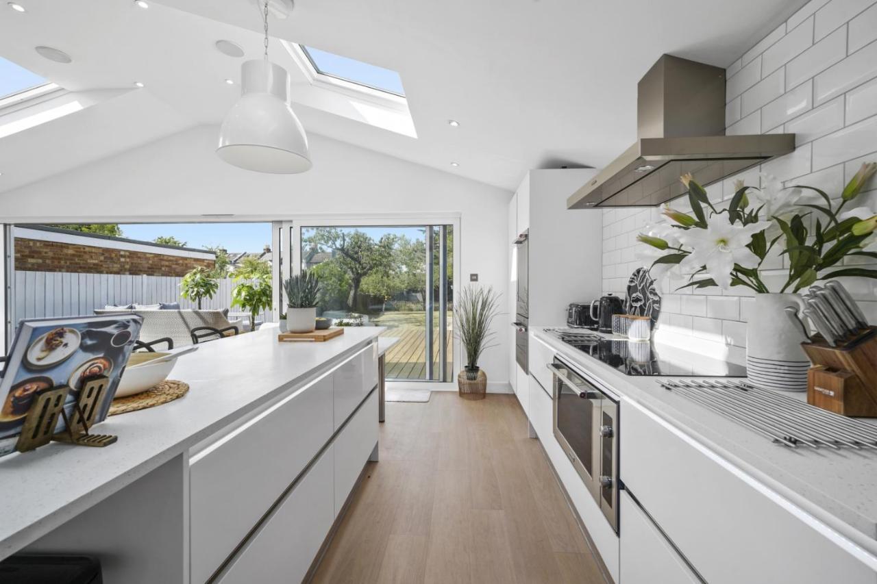 Clarence House-windsor-parking-5 Bed