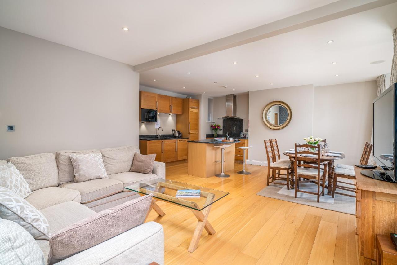 Castle Properties:eton-the College Apartment