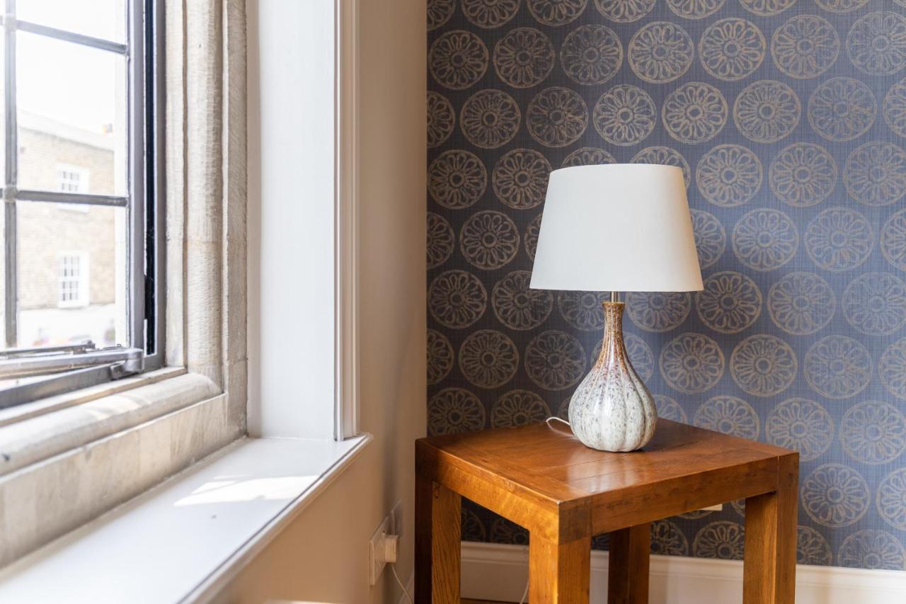 Castle Properties:eton-the College *
