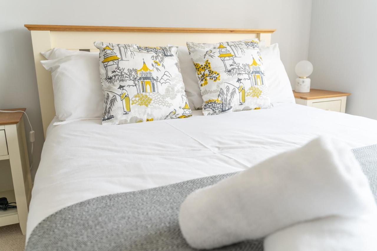 Castle Properties:eton-the College * Windsor
