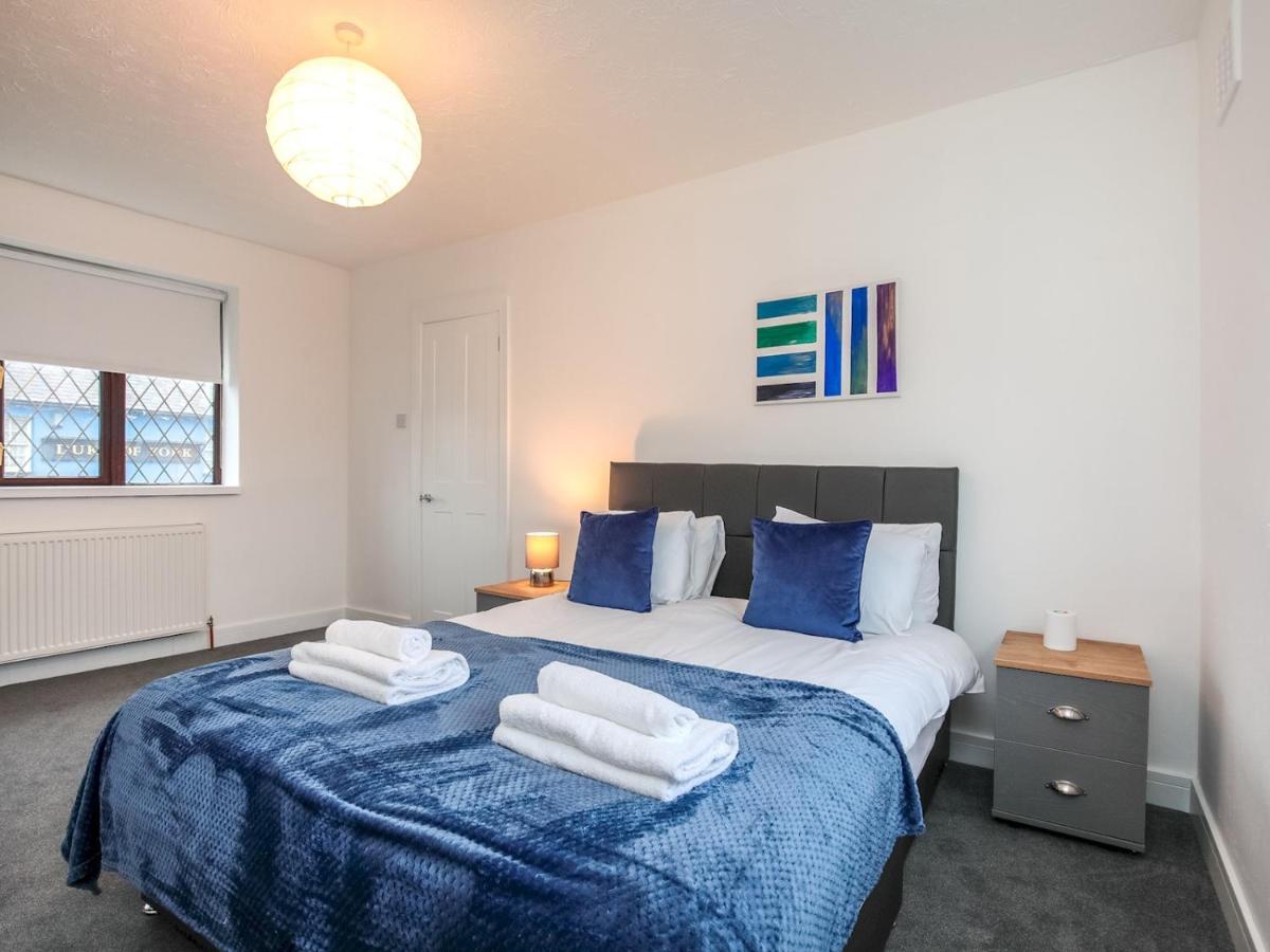 Pass The Keys Fabulous 6 Sleeper Great Location Holiday home