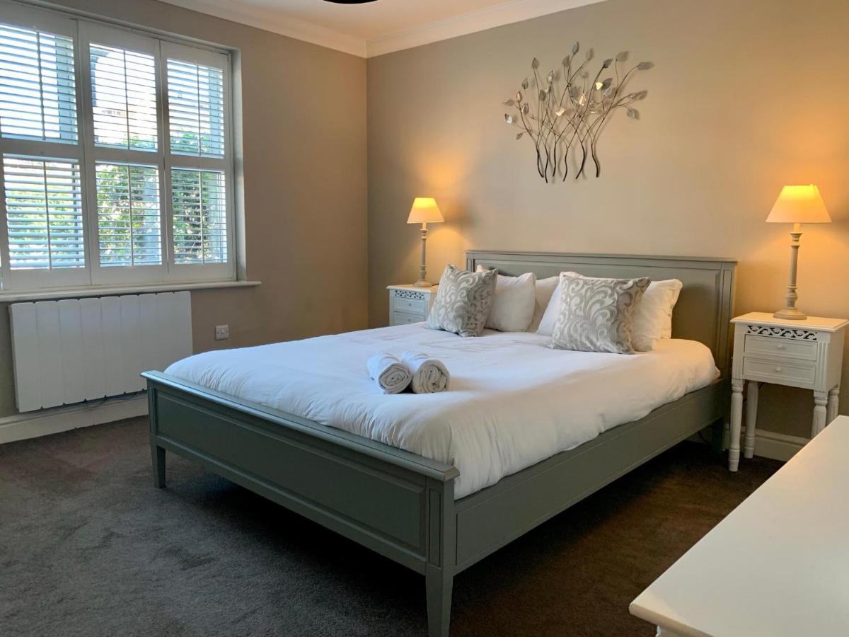 Lord Raglan House 2br With Parking Apartment *