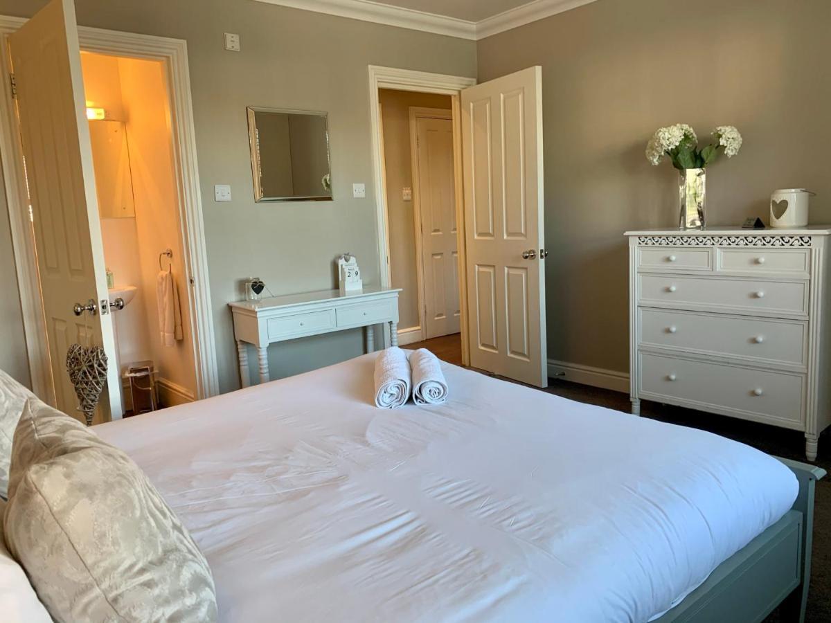 Lord Raglan House 2br With Parking Apartment Windsor
