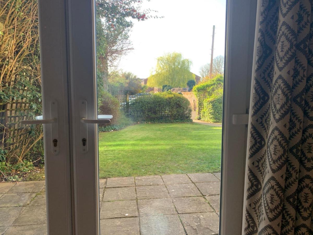 Lord Raglan House 2br With Parking Apartment Windsor