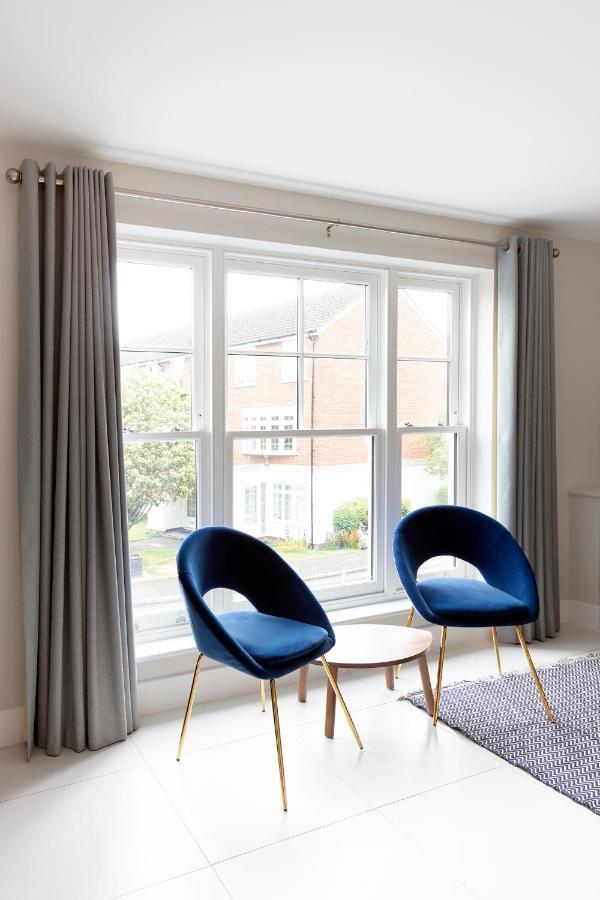 Immaculate Town House With Parking