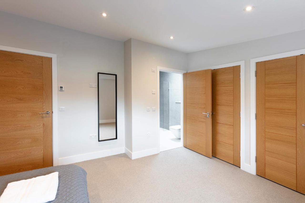 Immaculate Town House With Parking Holiday home Windsor